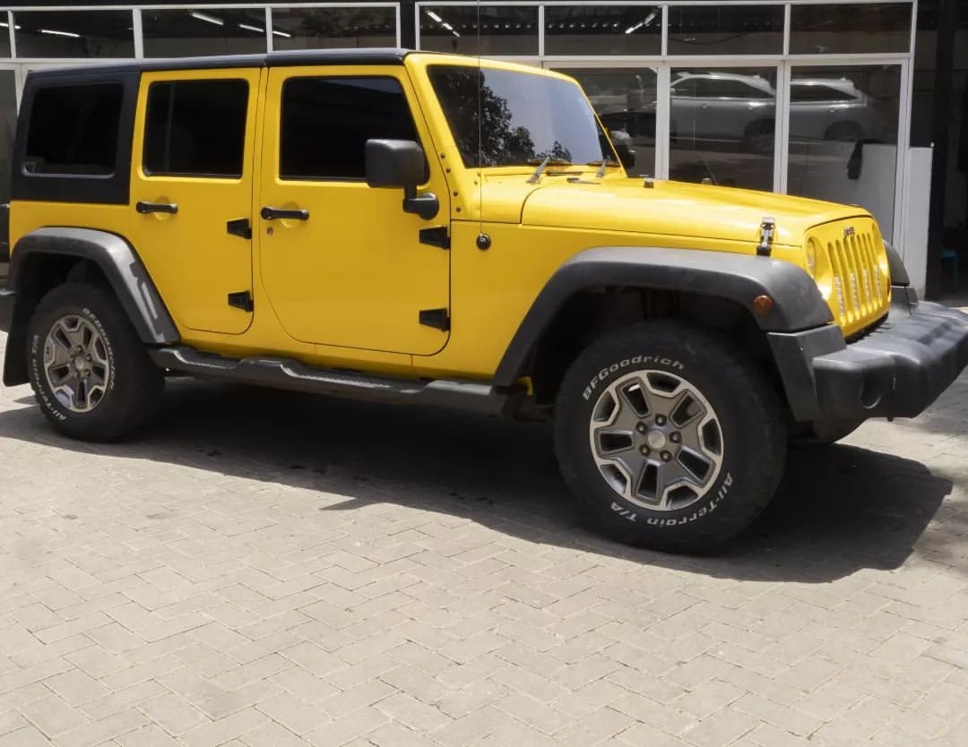 Luxury Jeep Car Wraps Service