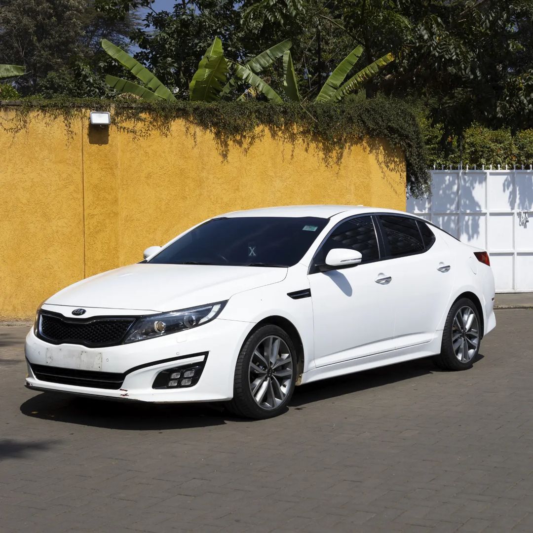 Luxury Kia Car Wraps in Lagos